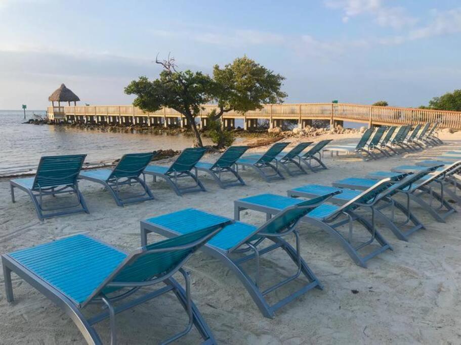 Welcome To The Pelican Lodge ! Tavernier Bagian luar foto